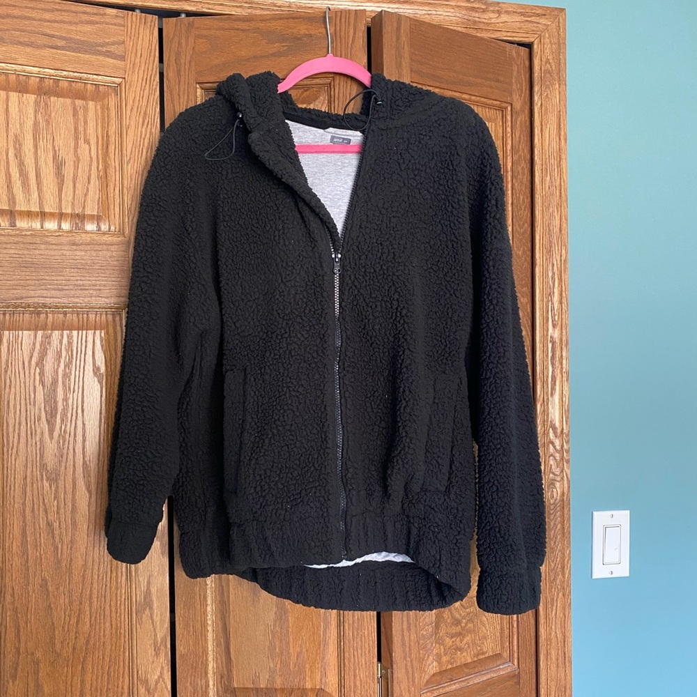 EUC Oversized Black Sherpa Aerie Jacket